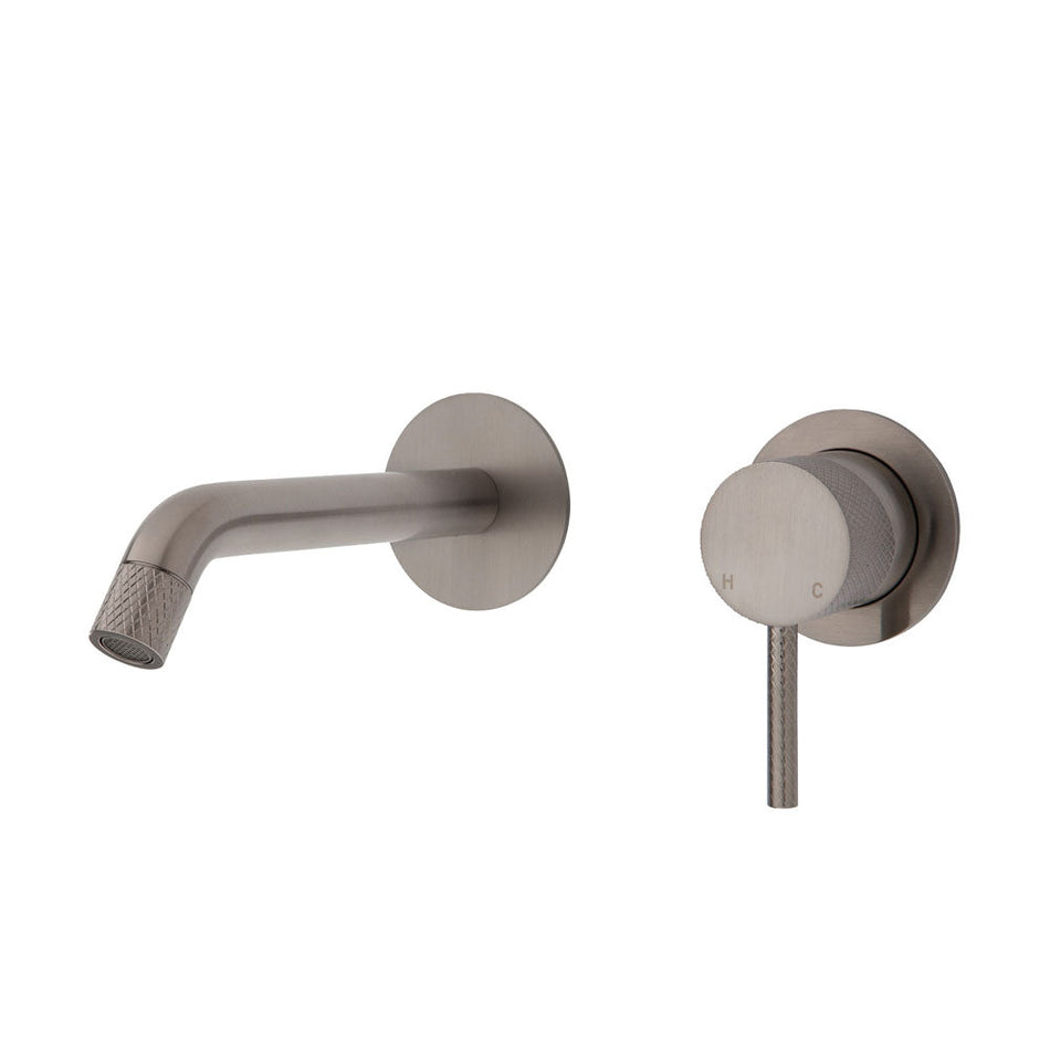 AXLE BASIN/BATH WALL MIXER WITH OUTLET