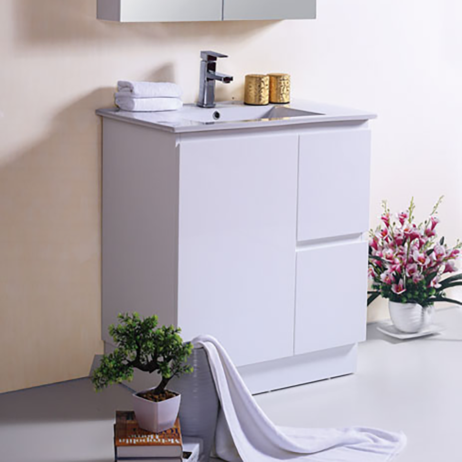 RIO FREESTANDING VANITY