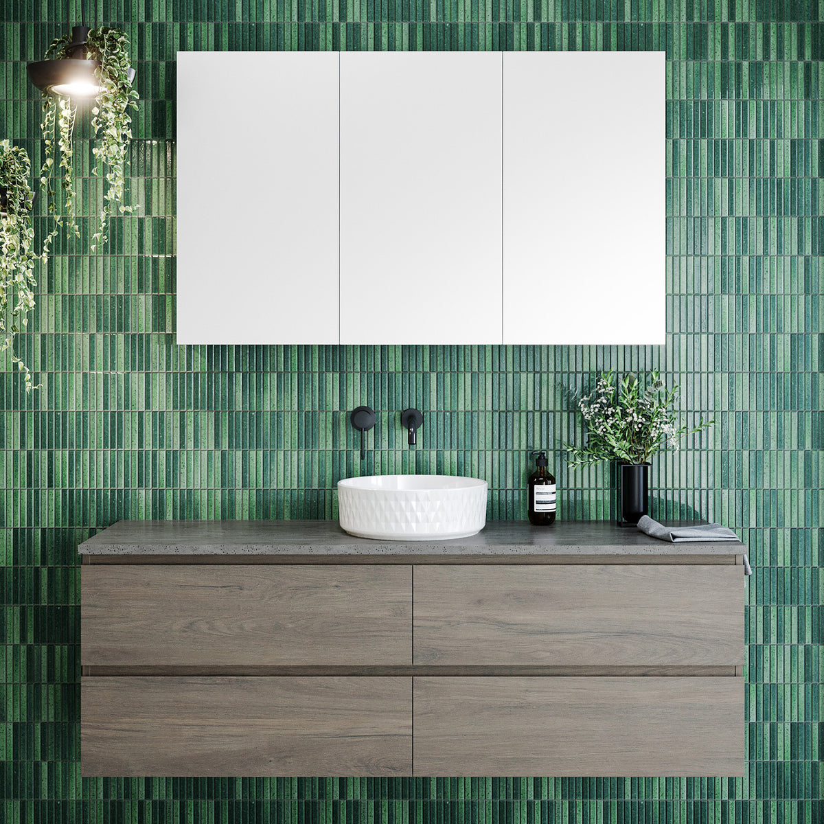 NEVADA PLUS - WALL HUNG