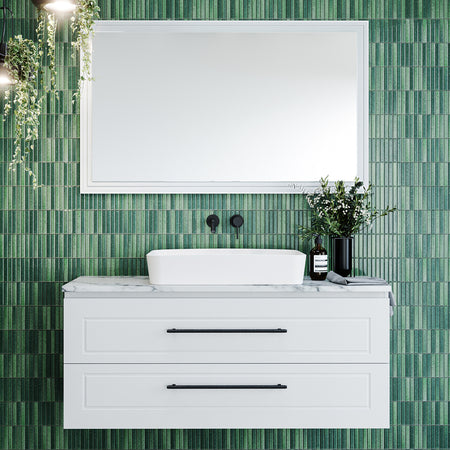 NEVADA PLUS CLASSIC - WALL HUNG